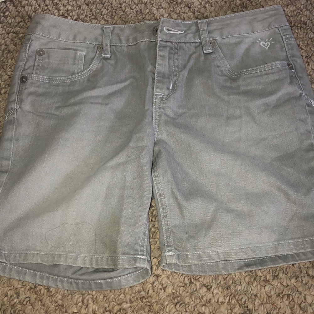 grey jean shorts